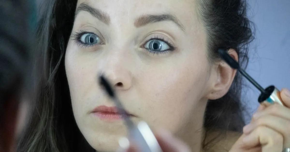 Maquillaje Casual Profesional en Gandía y Ontinyent: Natural y Duradero