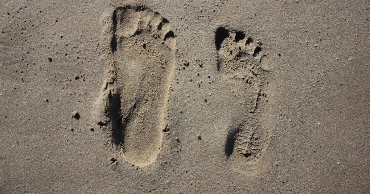 Pedicura Perfecta en Verano: Cómo Mantener Tus Pies Hermosos en la Playa